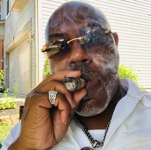 Meet your Posher, Lee